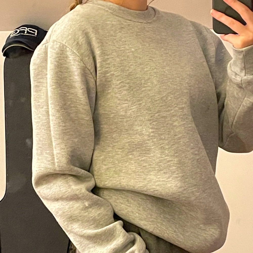 Forever 21 grey sweater